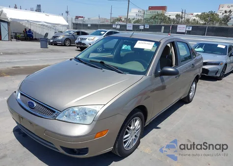2005 Ford Focus Zx4 z USA, uszkodzony, nr VIN 1FAFP34N95W245824